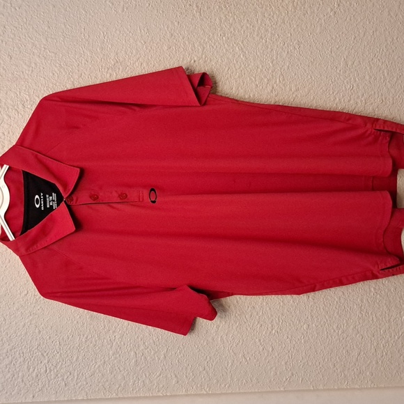 Oakley Other - Oakley Hydrolix Golf Polo Regular Fit (Red) . Mens size : XL
